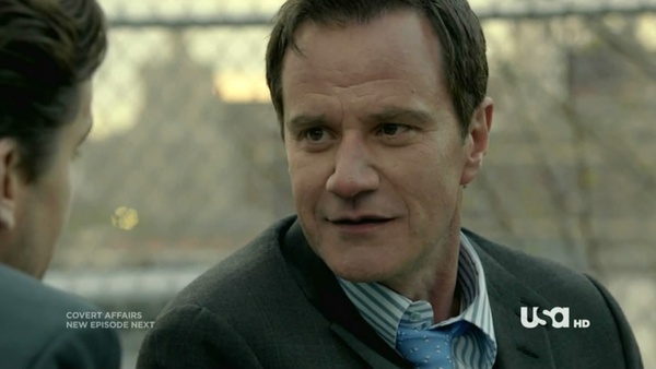 《猫鼠游戏》),是由美国usa network电视台播出,马特波莫,蒂姆·迪凯