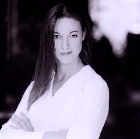  p>佐伊·帕尔默是一名演员,代表作品有《 a target="_blank" href="