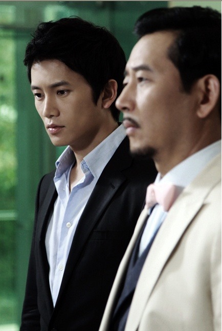  p>《吞噬太阳》是 a href="#">韩国sbs电视台 /a>自2009年年7月9日起