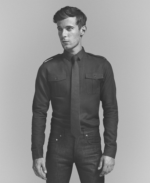  p> b>卢克·崔德威(luke treadaway) /b>,于1984年9月10日在英国德文