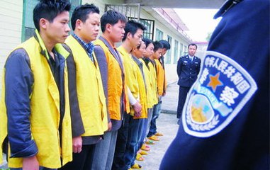  p>4·9益阳绑架案是指2017年4月9日晚,湖南益阳南县乌嘴加油站的老板