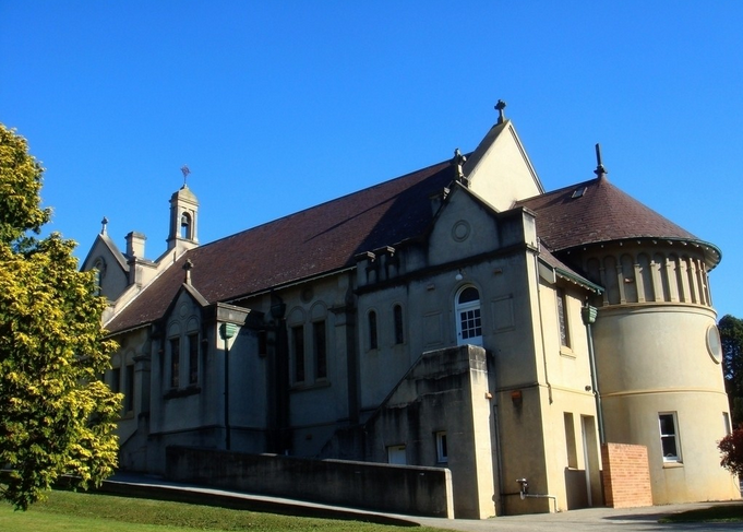  p> a target="_blank" href="/item/教会学校是指天主教">教会学校是