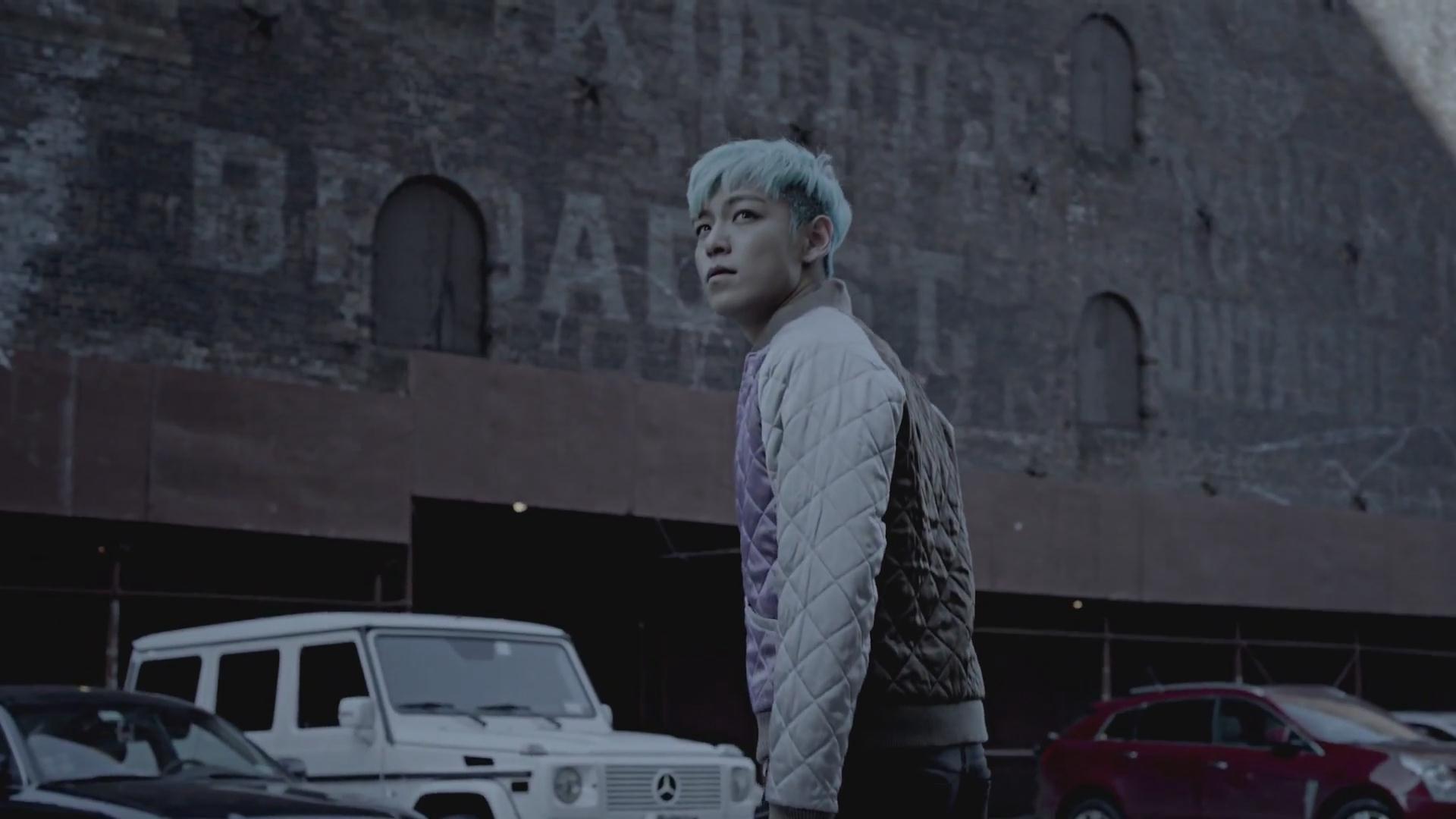 《blue》是韩国男子演唱组合 a target="_blank" href="/item/bigbang