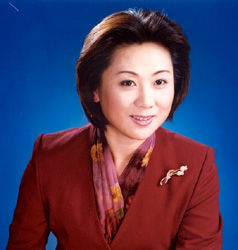  p>李惠萍,上海电视台新闻综合频道新闻主持人,毕业于 a target="