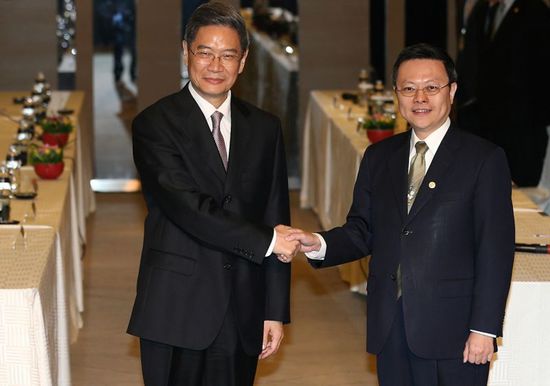 台湾海峡两岸关系