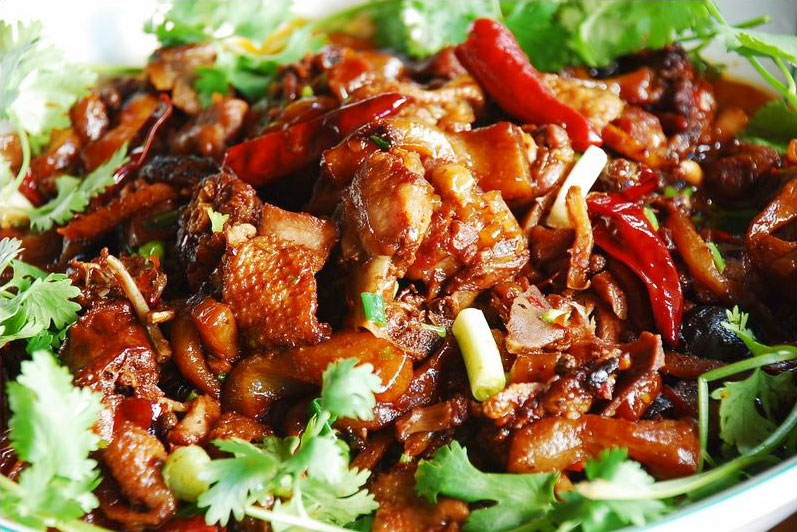  p>啤酒鸭是南昌一道十分家常的 a target="_blank" href="/item/烧菜