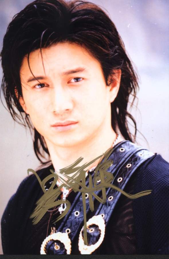  p>《转弯》是吴奇隆演唱的歌曲,由 a target="_blank" href="/item