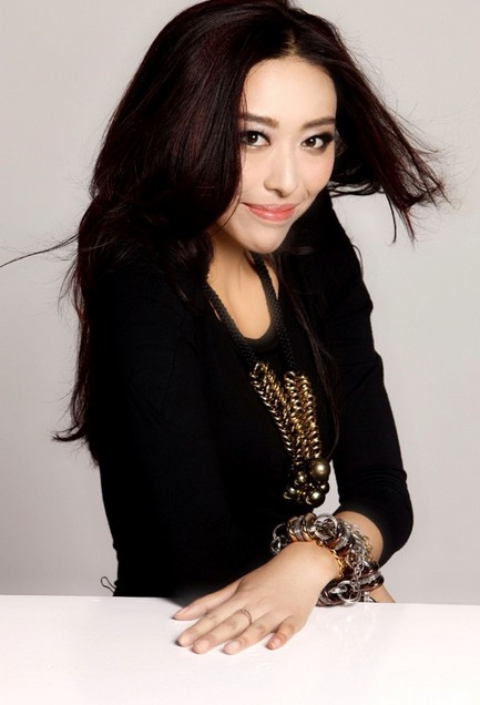 王艺洁（中国内地女歌手）_百度百科