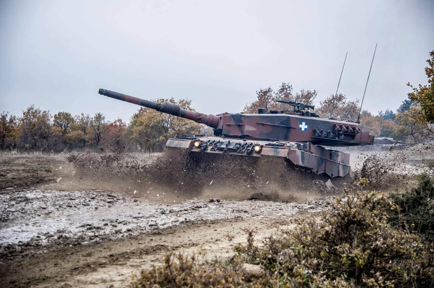 leopard 2 main battle tank
