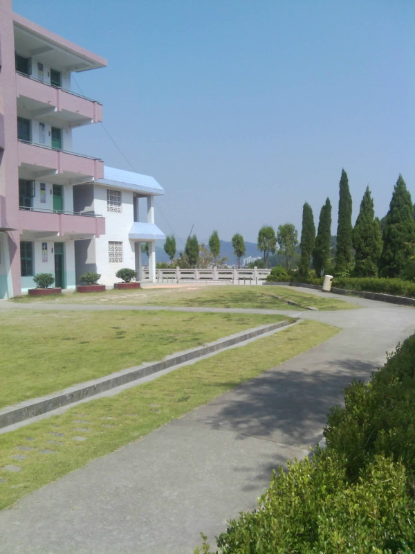  p>福建省 a href="#">古田县 /a>第六中学创办于1956年秋,时称培新