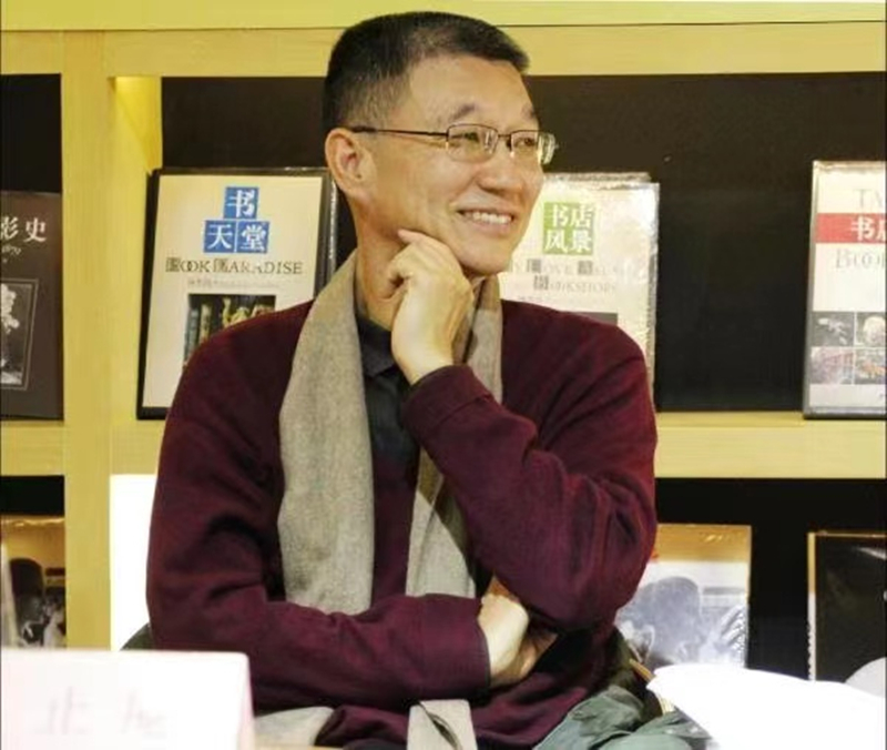 上游荐书｜书评人、现代文学研究者？止庵这次是小说作家！他的首部长篇小说《受命》面市_百科TA说