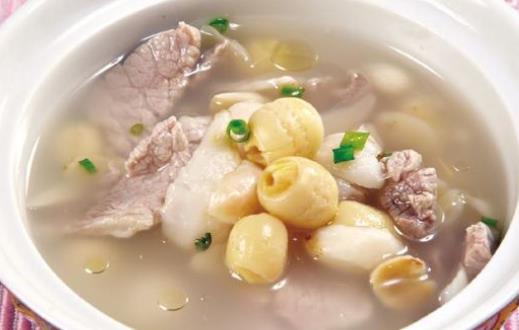 瘦肉炖莲子