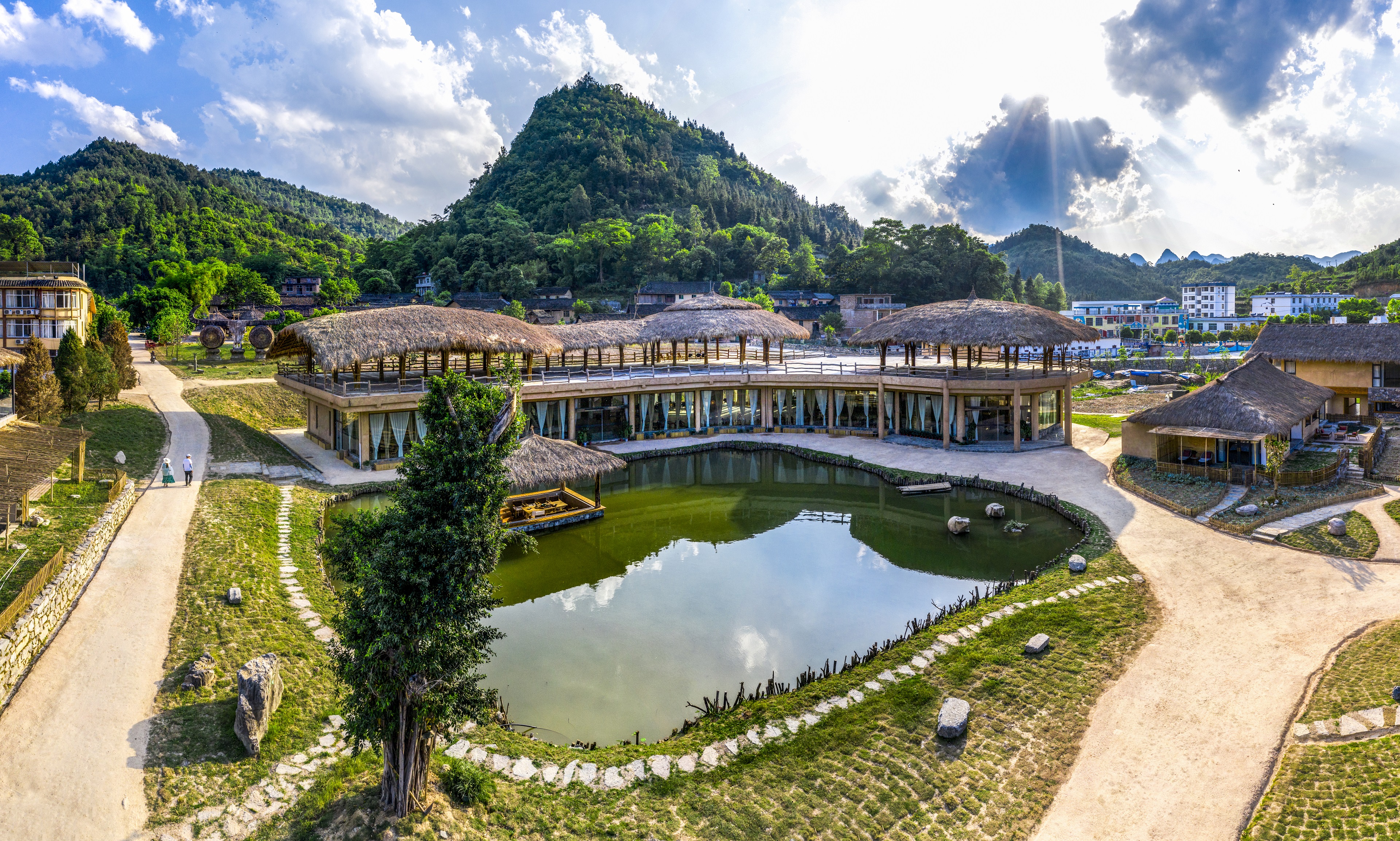 瑶山古寨旅游区