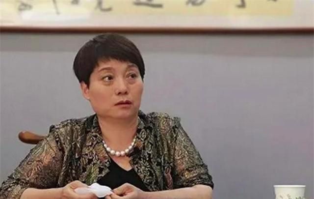 孔素英