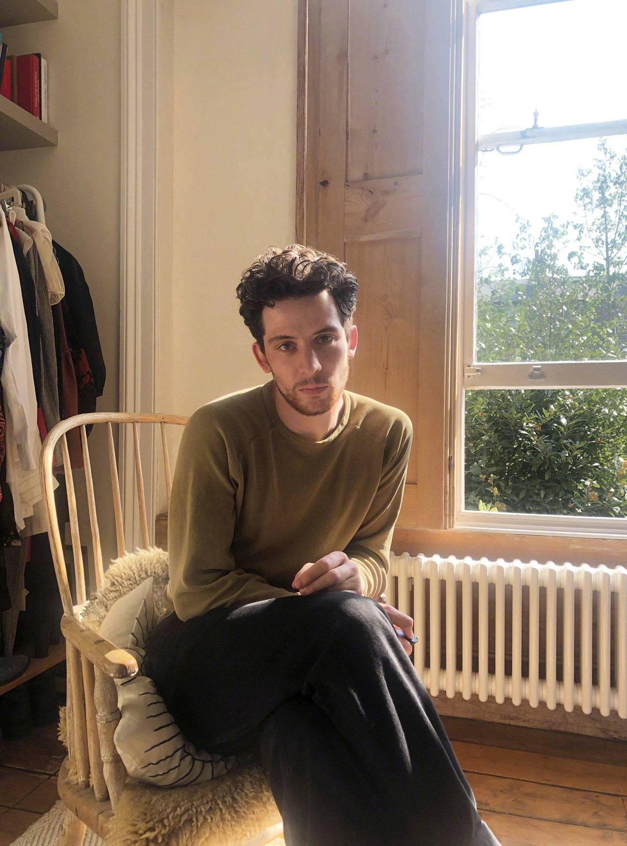  p>乔什·奥康纳 i>(josh oconnor) /i>,1990年5月20日出生于英国