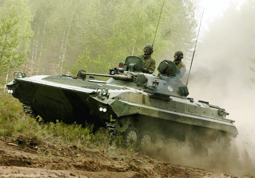 BMP-2步兵战车_百度百科