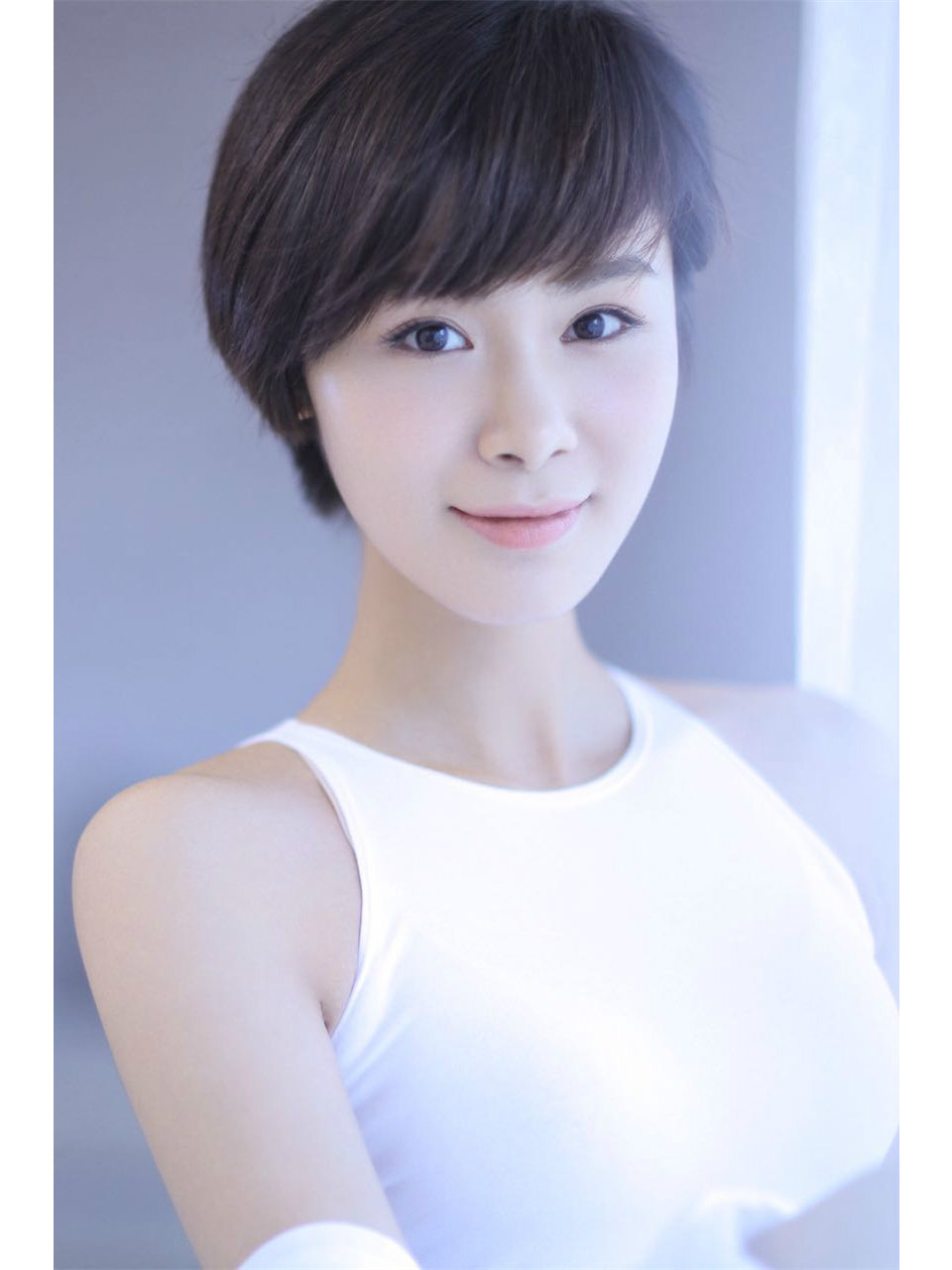 "go0c6dosis">金晶,1985年6月30日出生于浙江省杭州市,中国内地女演员