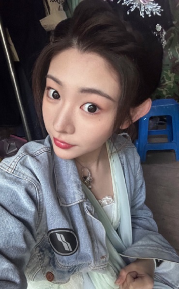  p data-id="gnbru6vnz7">李子涵,中国内地女演员 sup data-ctrid="4l