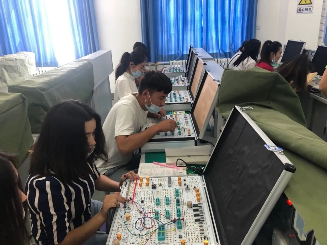 新疆能源职业技术学院