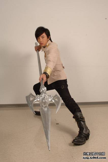  p>《终极三国》是一部使用历史故事结构配搭科技武器的校园偶像剧