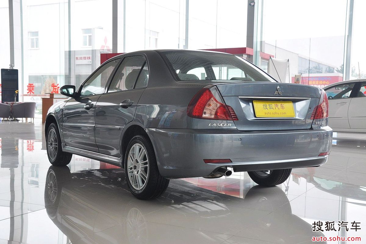  p>三菱蓝瑟是东南汽车推出的三菱车标轿车,属国产车,市场定位在 a