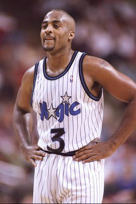  p>丹尼斯·斯科特(dennis eugene scott),1968年9月5日出生于美国 a