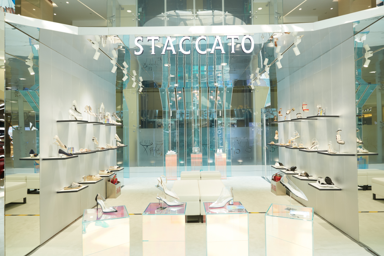  p>思加图(staccato)1998年在中国香港成立,是百丽国际旗下的时尚鞋履