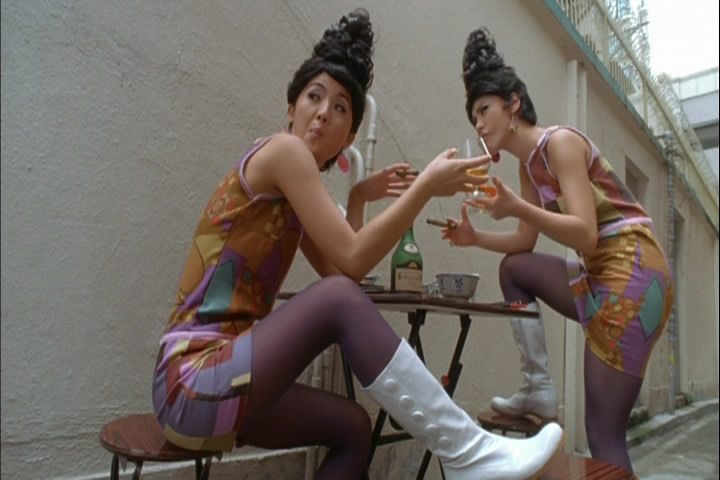  p>《鬼马狂想曲》是2004年由导演 a target="_blank" href="/item/韦