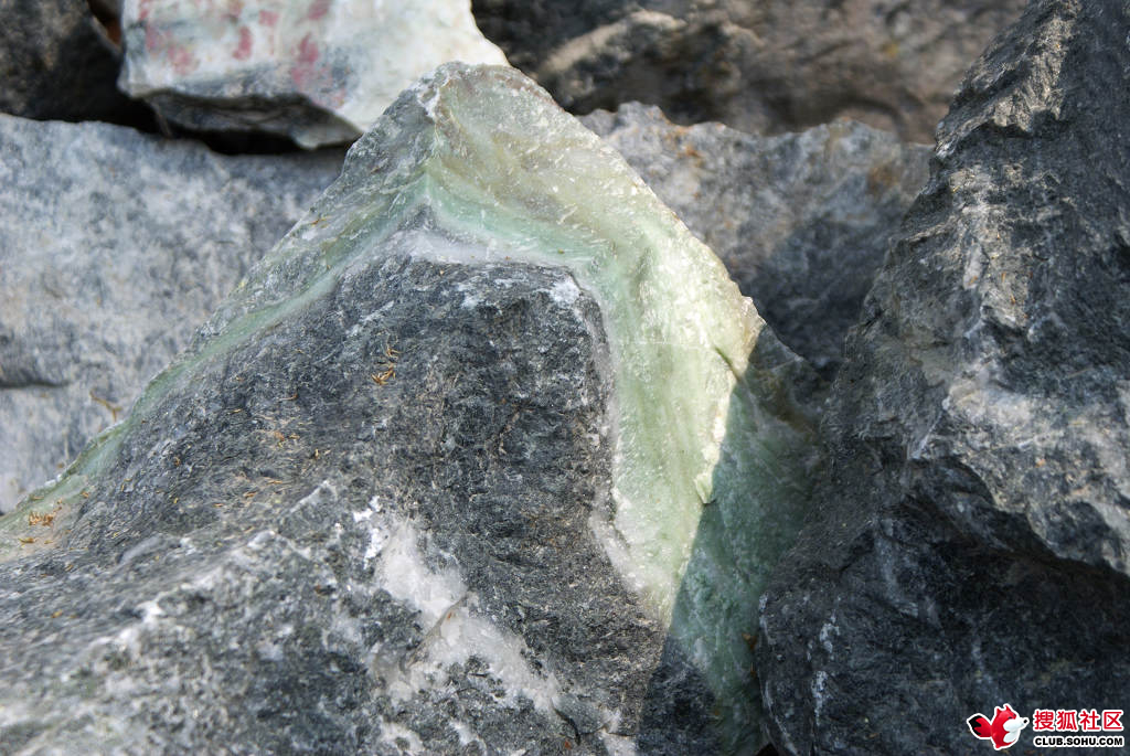  p> a href="#" data-lemmaid="1593473">南阳独山玉国家矿山公园 /a>