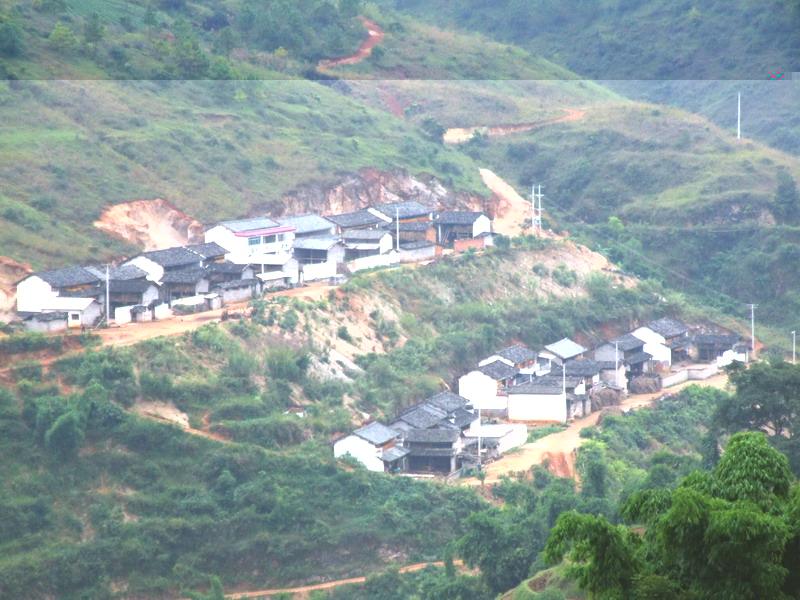  p>该行政村隶属漾濞彝族自治县苍山西镇,地处苍山西镇西边,距苍山西