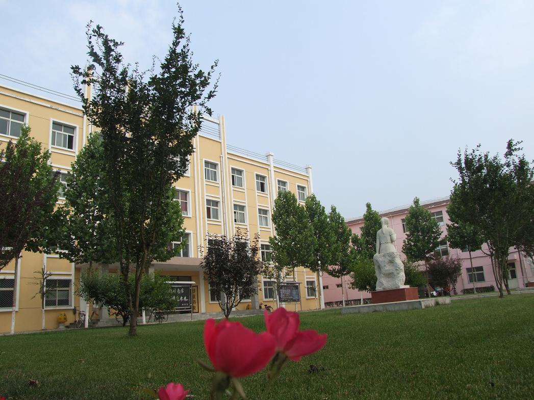  p>曲周县第一中学简称曲周一中,始建于1951年,经过60多年的建设与