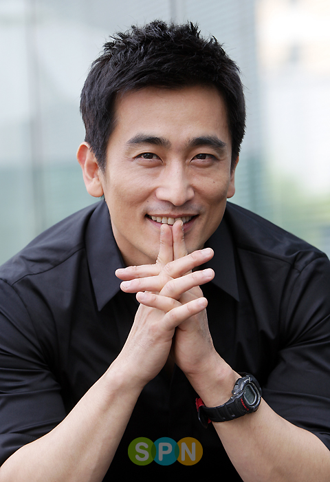 ">周德华 /a>执导, a target="_blank" href="/item/车仁表/541299"