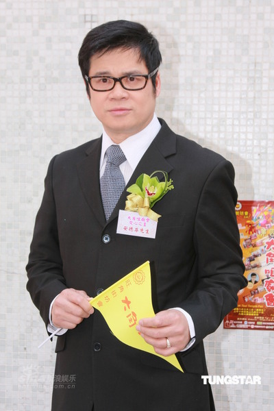  p>安德尊是中英 a target="_blank" href="/item/混血儿/60425" data