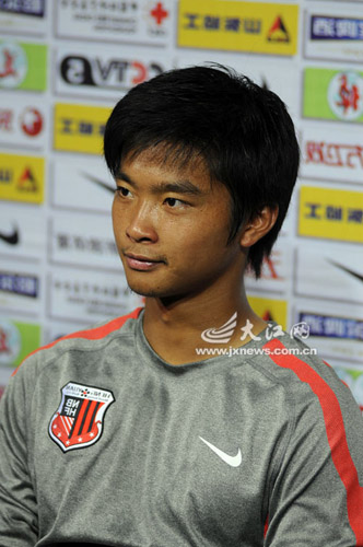 王佳玉,中国职业 a target="_blank" href="/item/足球运动员