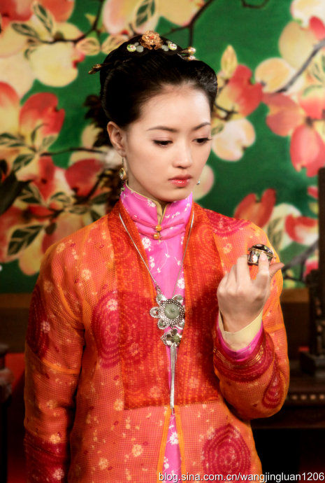 192109" data-lemmaid="192109">中国传媒大学 /a>,中国内地女演员