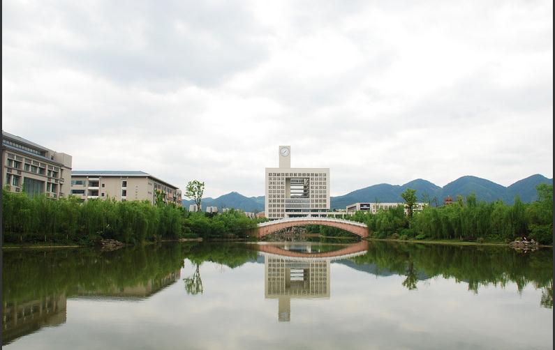 重庆师大三春湖论坛