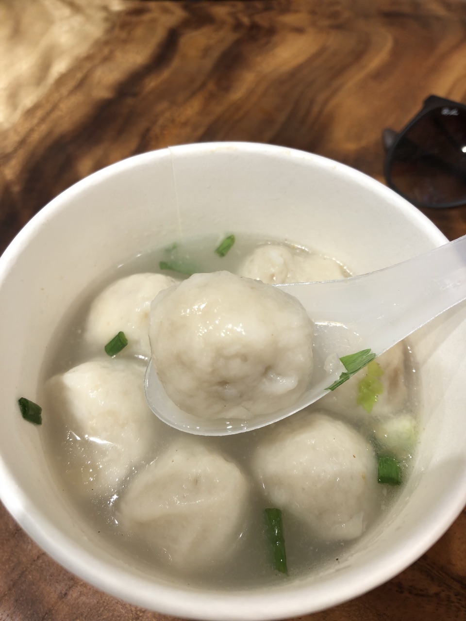  p>林记木担鱼丸汤是一家快餐店,位于厦门思明区泉州路54号. /p>