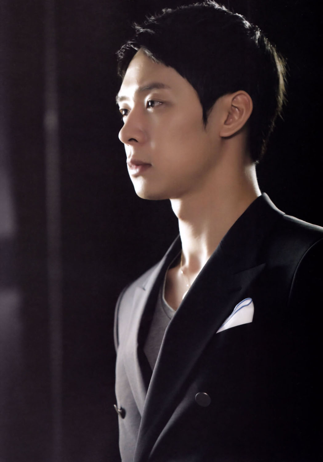  p>朴有天,1986年6月4日出生于韩国首尔,影视演员,歌手,词曲作者,毕业