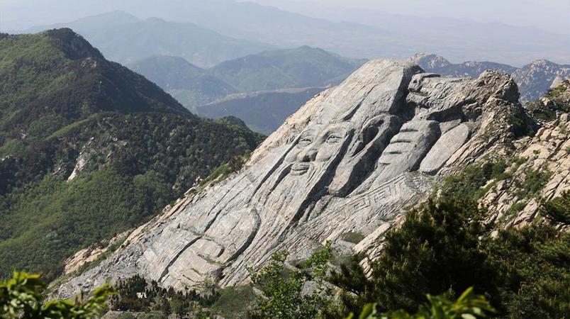 沂蒙山旅游区主峰所在地,主峰龟蒙顶海拔1156米,为山东省第二高峰