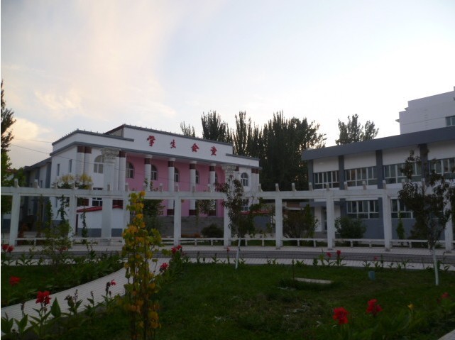  p> a target="_blank" href="/item/农四师一中/5598780" data-lemma