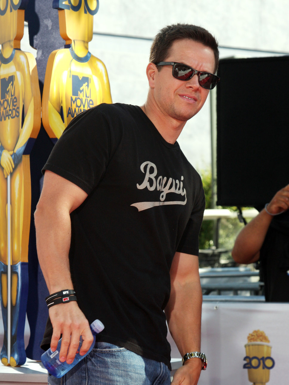  p>马克·沃尔伯格(marky mark),1971年6月5日出生于美国 a target="