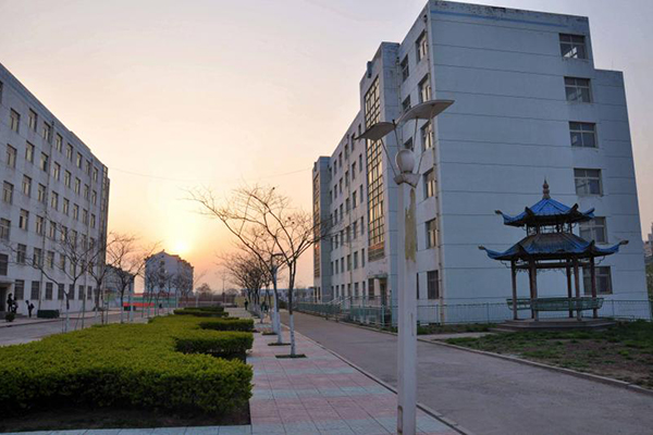 淄博市淄川中学