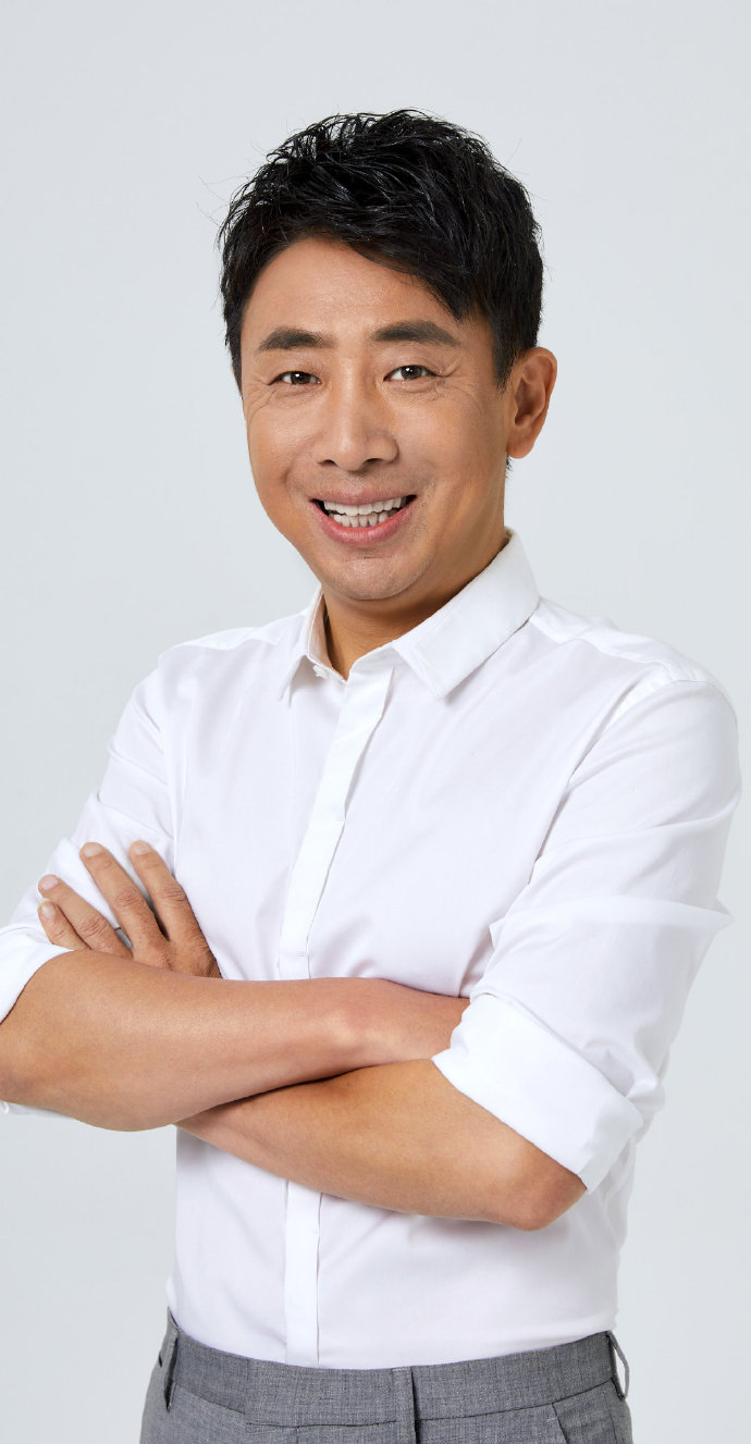  p data-id="gnts0baic1">范雷,1973年4月12日出生于黑龙江省佳木斯市