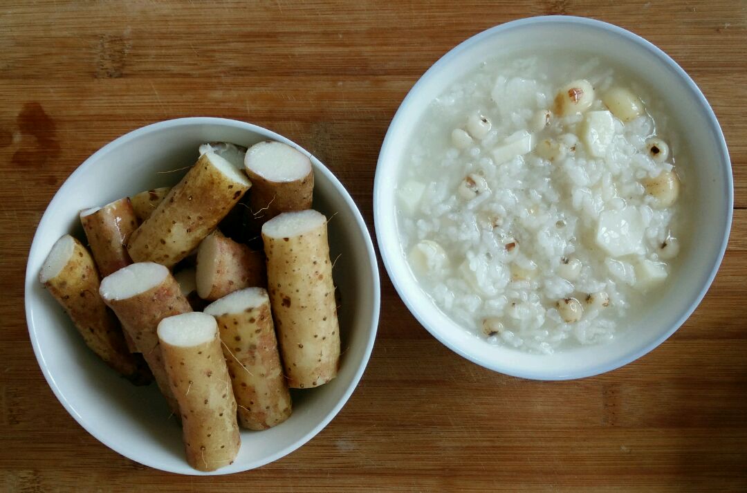 山药杂粮莲子粥