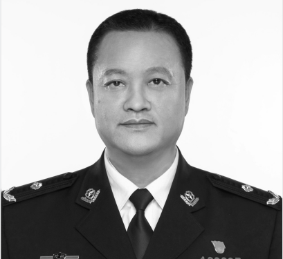 月-2021年7月8日) /i>,男,汉族,河南永城人,出生于新疆塔城地区沙湾县