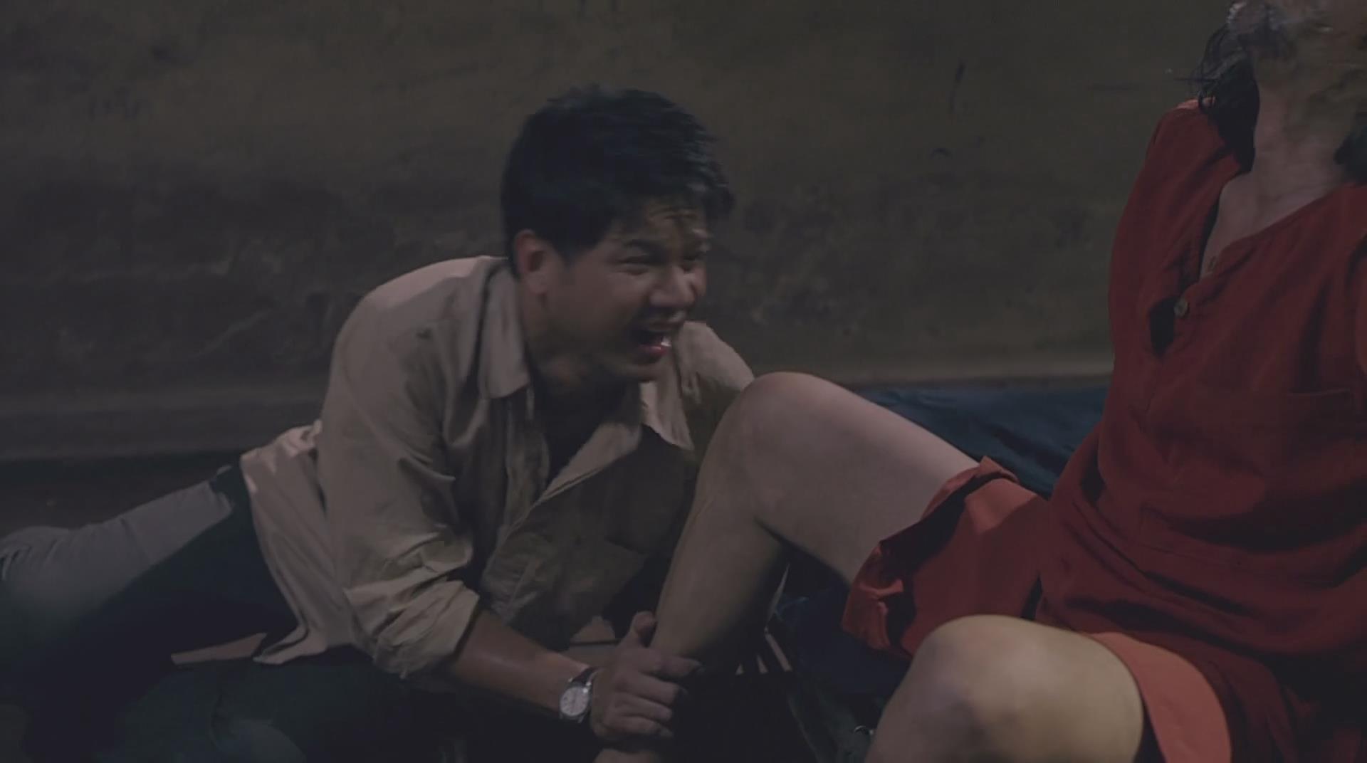  p>《疯狗警探》是chalermchatri yukol导演的一部剧情电影. /p>