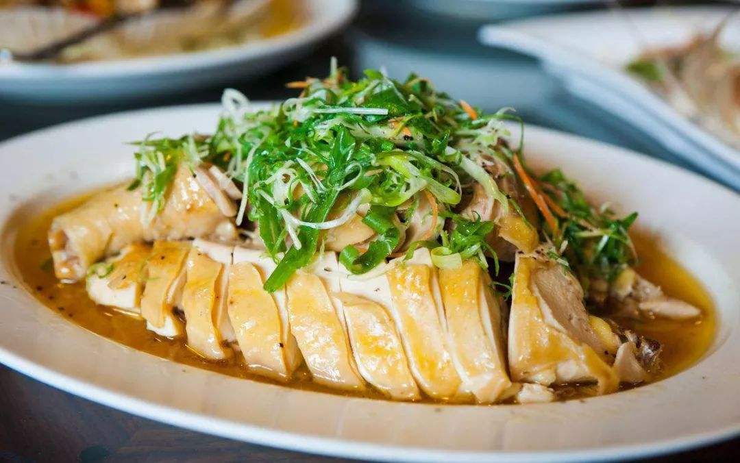 chicken with scallion in hot oil