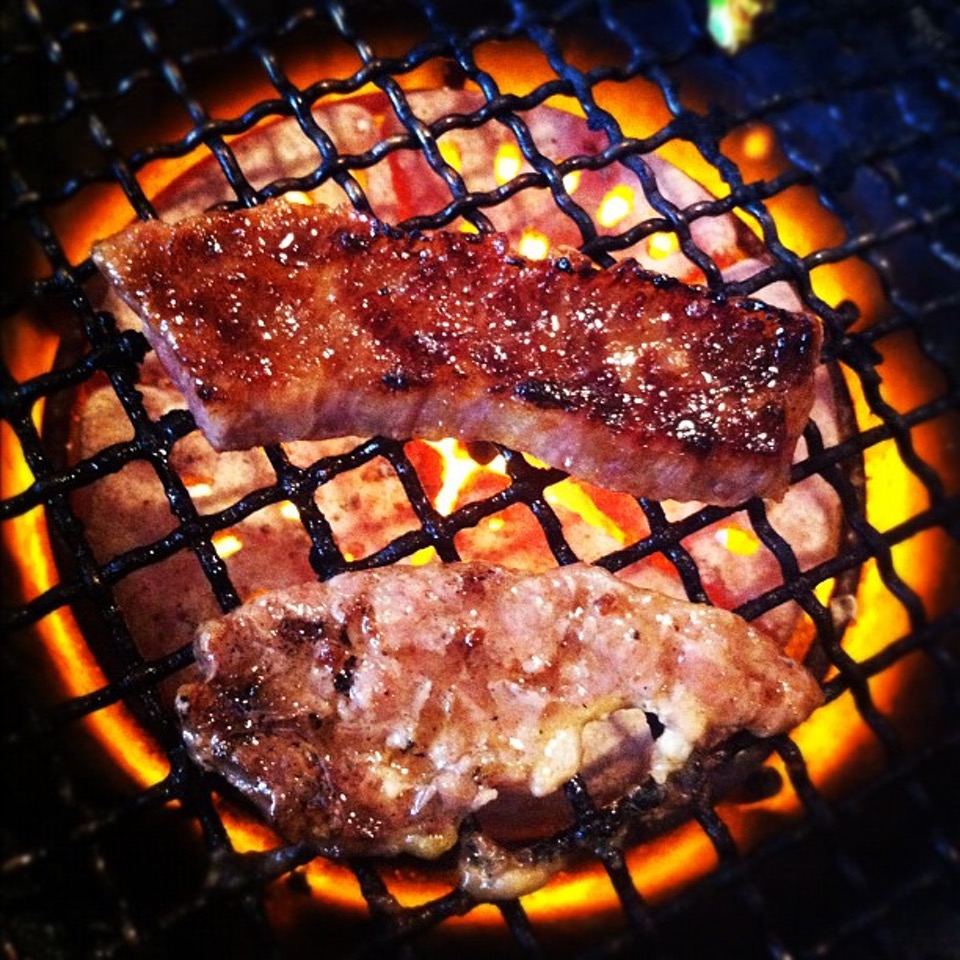  p data-id="gntkqs89fx">烤肉(kaorou, chinese barbecues),是中国