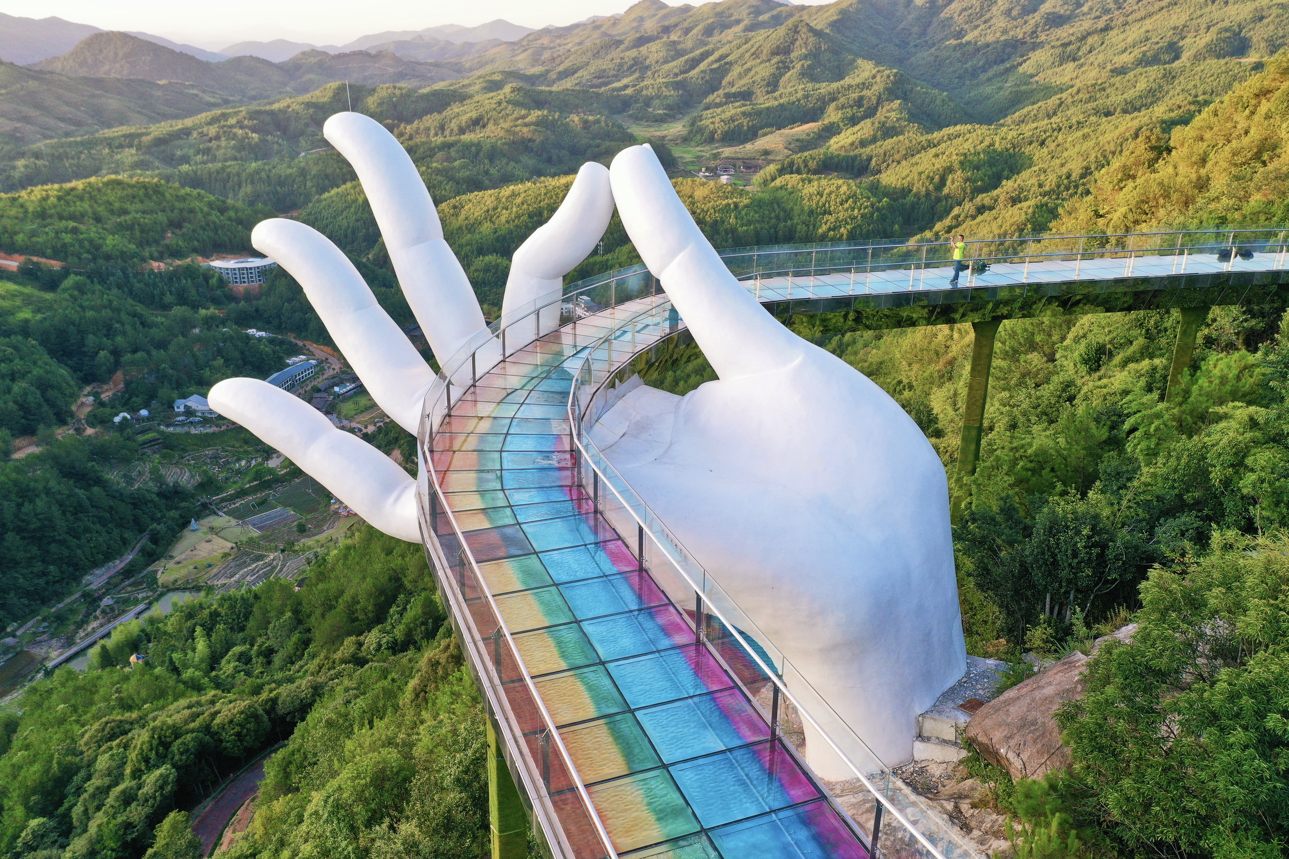 data-id="gnawoy12cc">古溪星河休闲旅游景区,坐落于福建省三明市尤溪