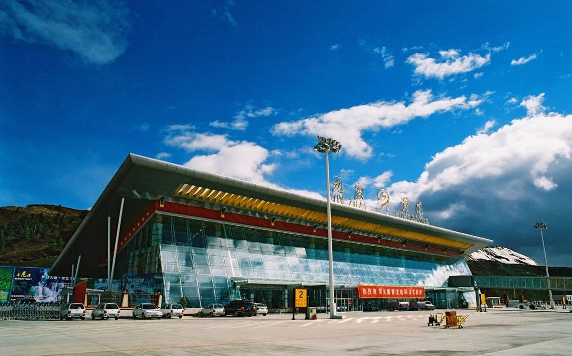  p>九寨黄龙机场(jiuzhai huanglong airport, a target="_blank"
